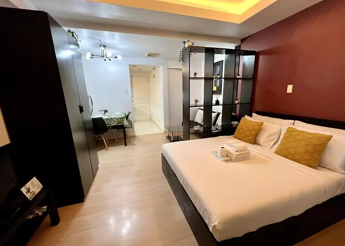 Newly Renovated Greenbelt With Balcony Parkview Manila