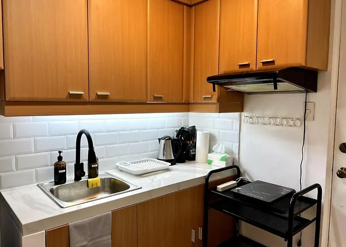 Apartment Newly Renovated Greenbelt With Balcony Parkview