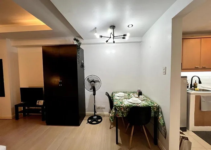 Newly Renovated Greenbelt With Balcony Parkview